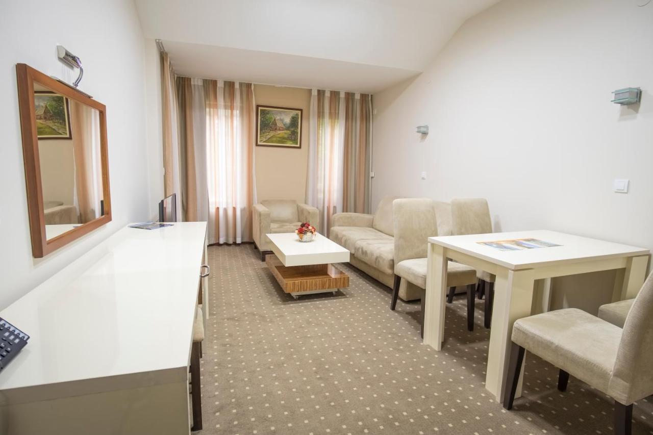 Hotel Radan Prolom Banja Prolomska Banja ภายนอก รูปภาพ