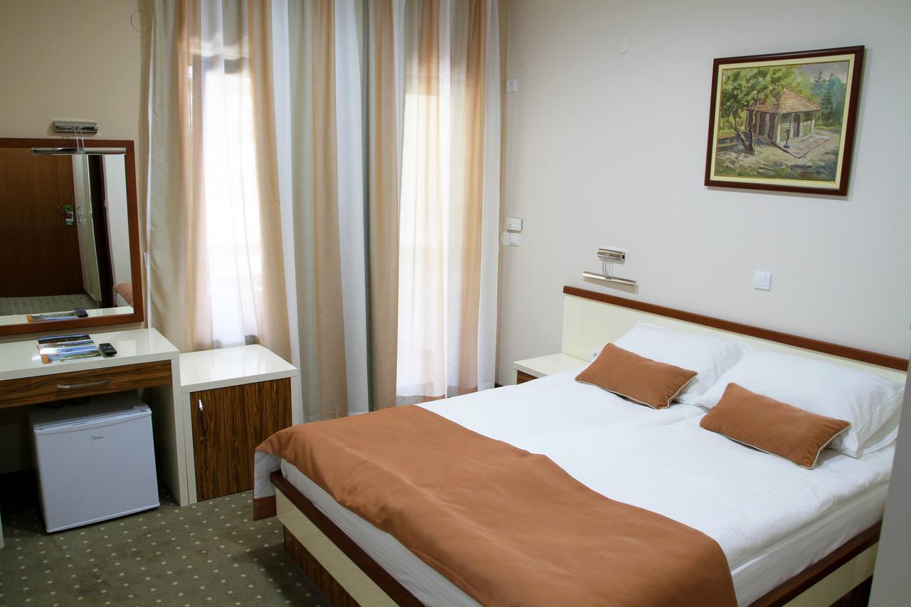 Hotel Radan Prolom Banja Prolomska Banja ภายนอก รูปภาพ