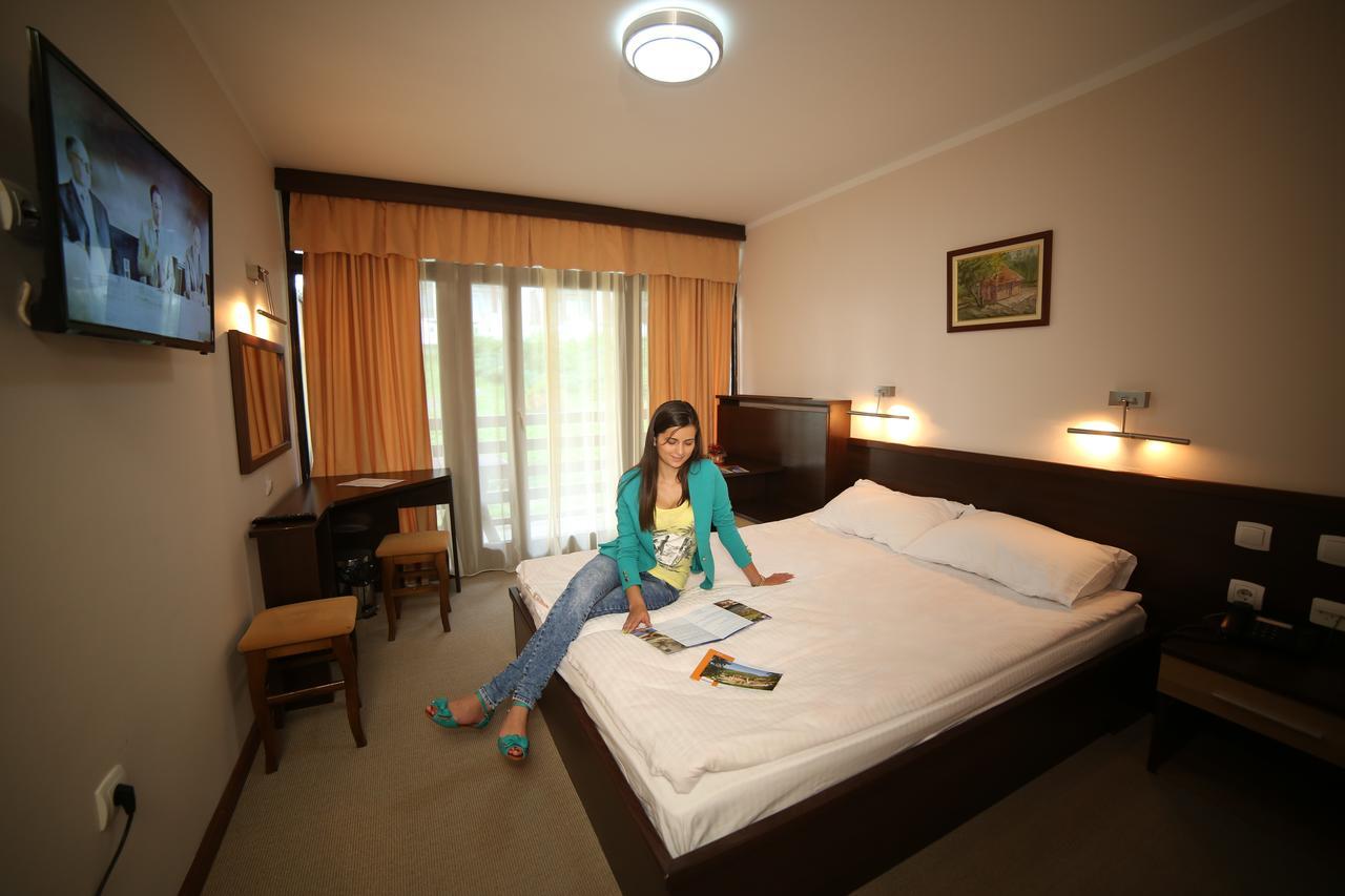 Hotel Radan Prolom Banja Prolomska Banja ภายนอก รูปภาพ