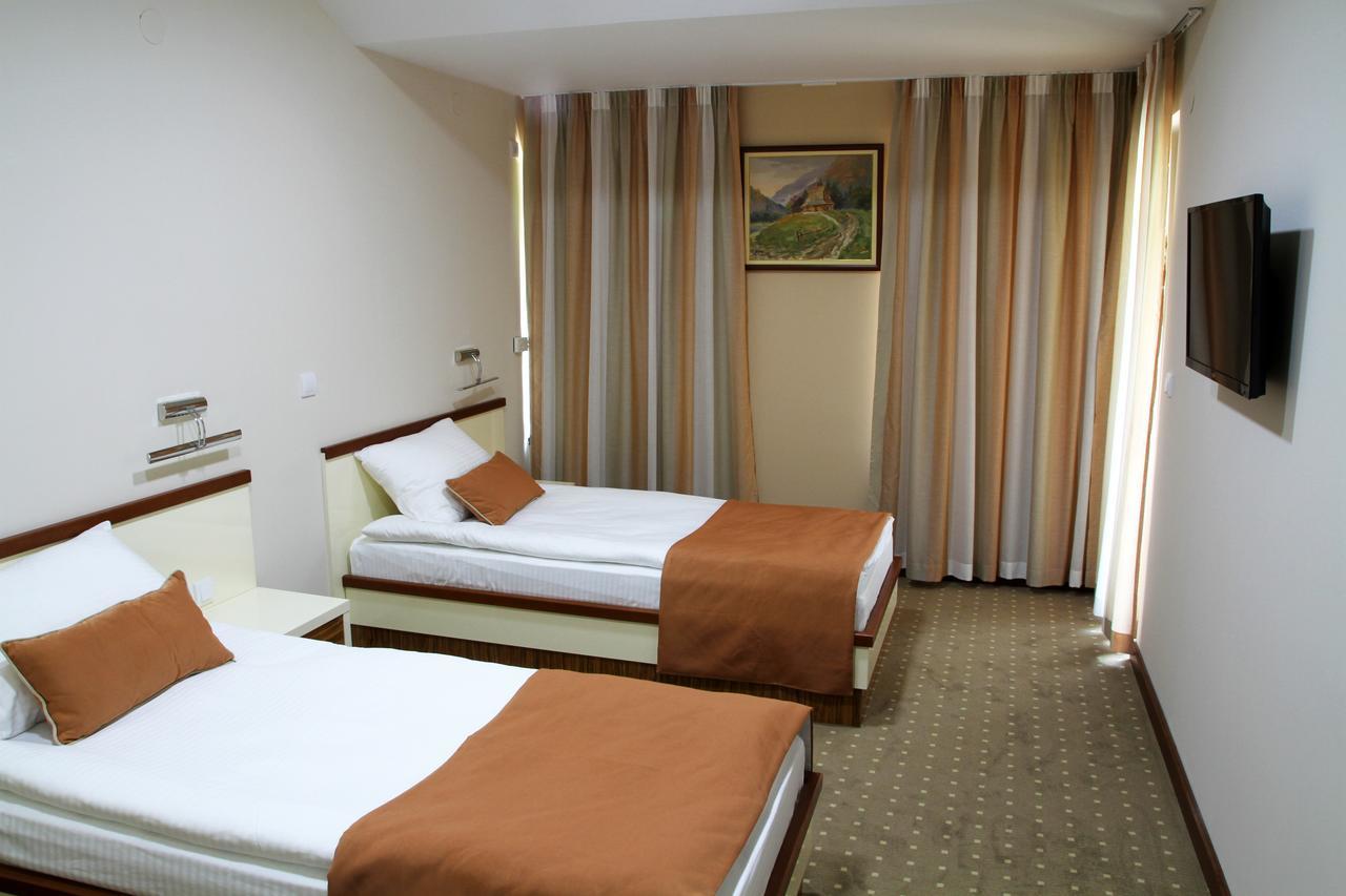 Hotel Radan Prolom Banja Prolomska Banja ภายนอก รูปภาพ