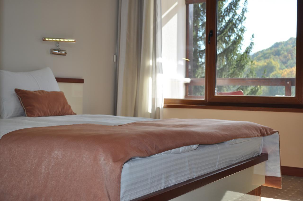 Hotel Radan Prolom Banja Prolomska Banja ภายนอก รูปภาพ