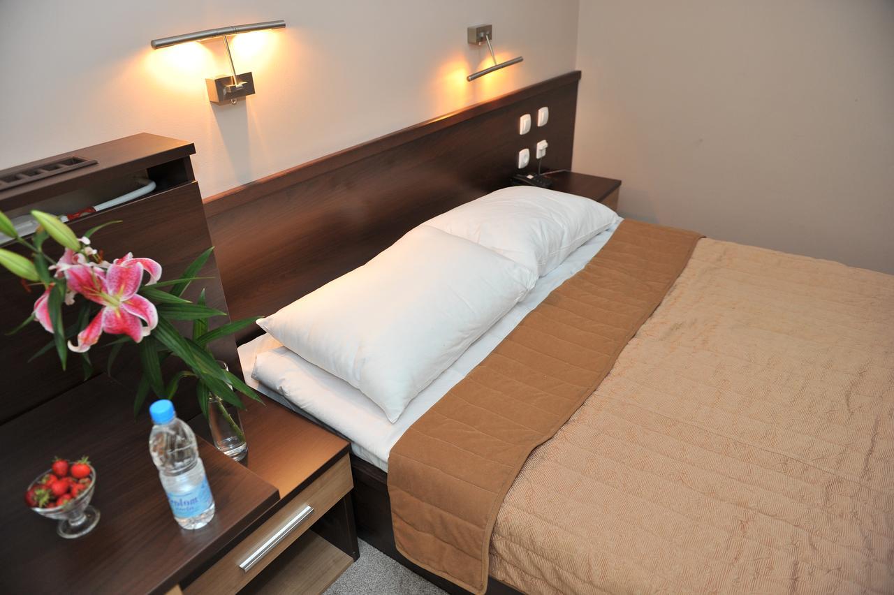 Hotel Radan Prolom Banja Prolomska Banja ภายนอก รูปภาพ